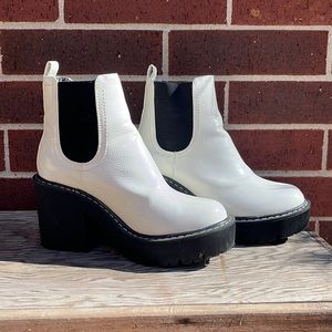 F21 White heeled booties